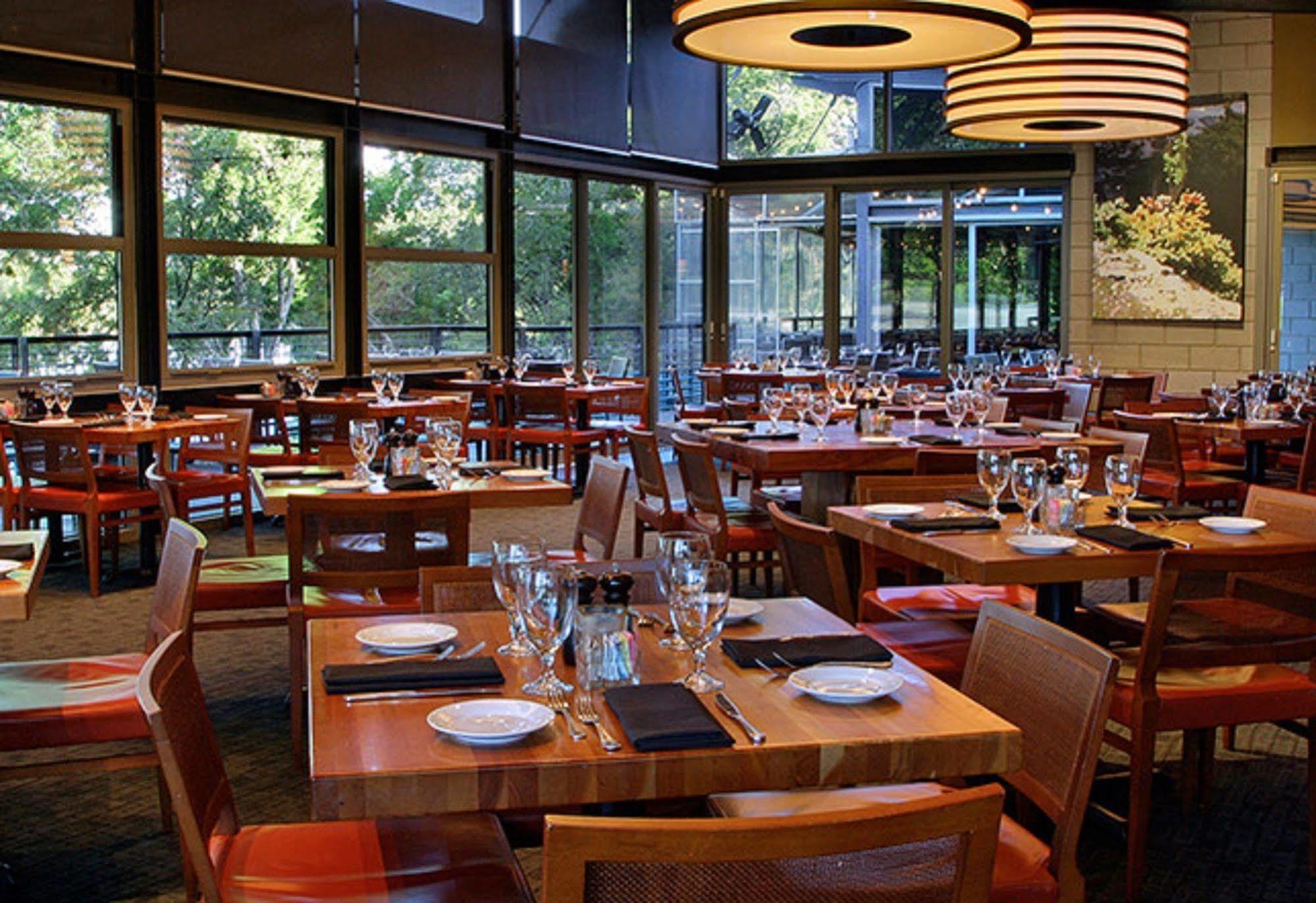 Holiday Inn Express Hotel & Suites Austin Nw - Arboretum Area By Ihg Екстериор снимка
